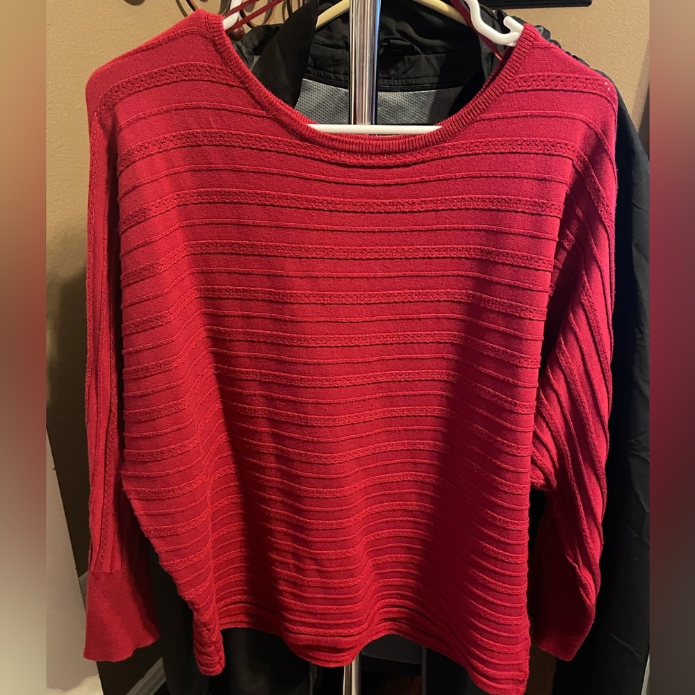 Evolution Women’s red sweater size XL